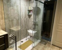 Salle de bain contemporaine